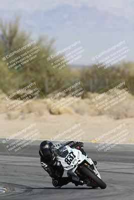 media/Dec-07-2025-CVMA (Sun) [[3e7d2de5dc]]/Race 7-Formula Lightweight Twins Shootout/